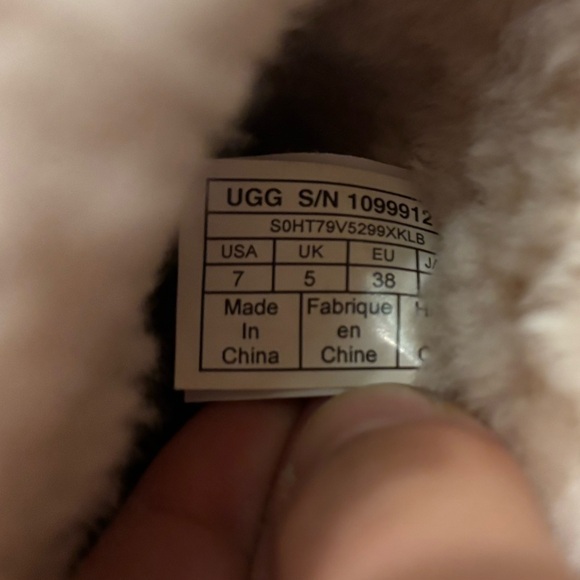 UGG Classic Mini Twist Boots with Plush Lining - Picture 10 of 11